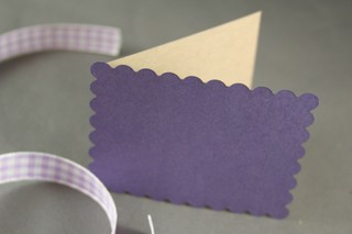 101307_cake_scallop_onto_card_front