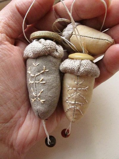 Acorns embroidered